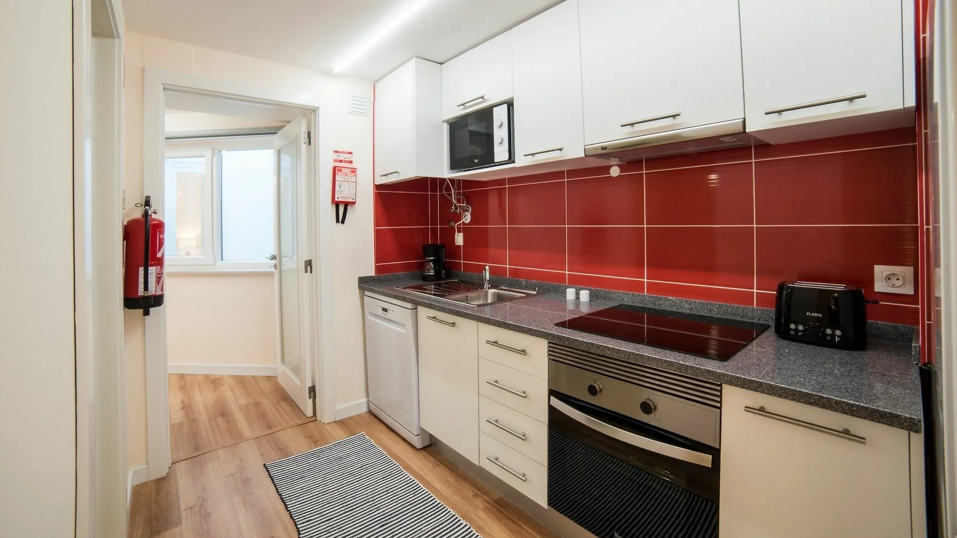 Lis Apartments Lizbona 0*,
